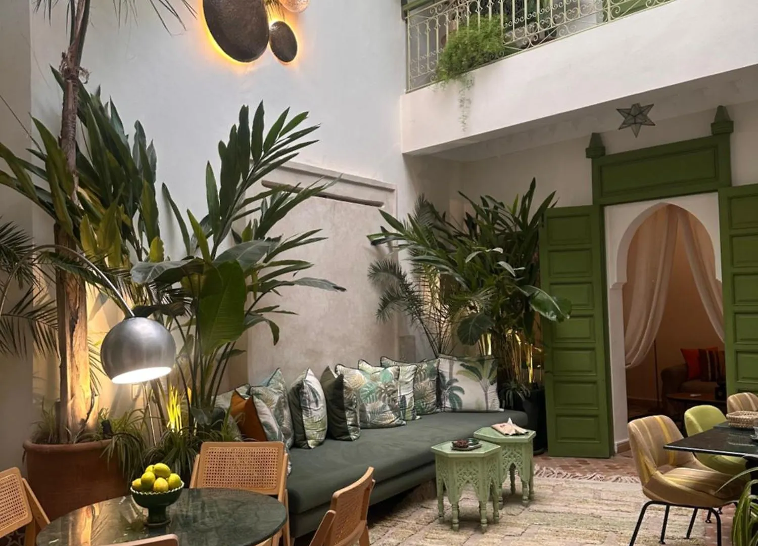 Riad Dar Adal Exclusivite 2 A 6 Personnes Petit Dejeuner Compris Place Jemaa El Fna Marrakesh Bed & Breakfast