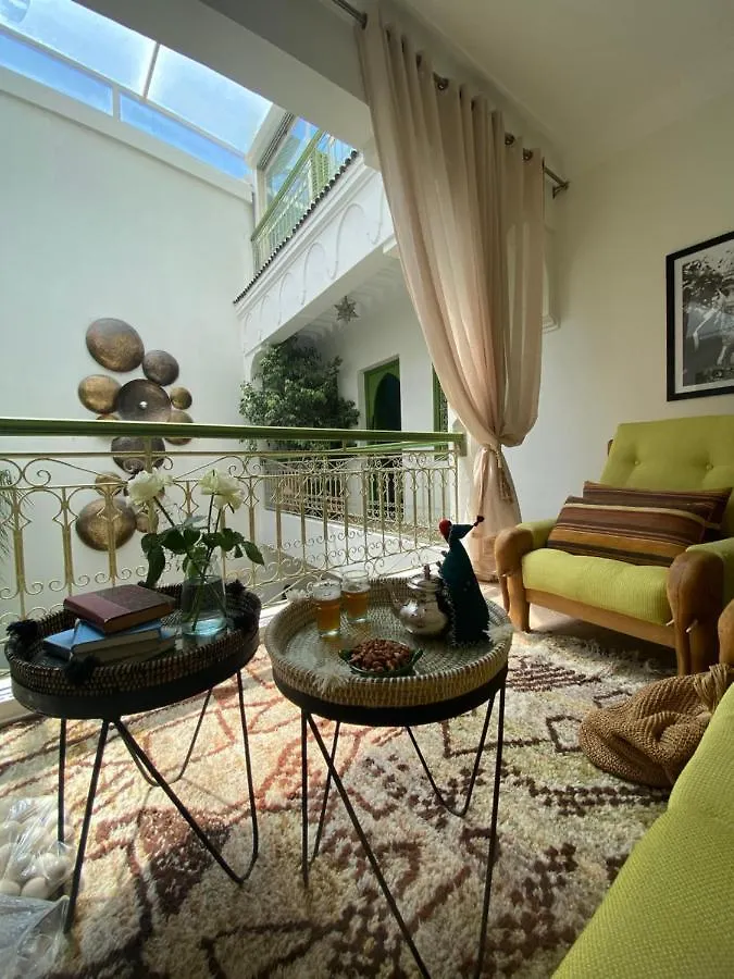 Riad Dar Adal Exclusivite 2 A 6 Personnes Petit Dejeuner Compris Place Jemaa El Fna マラケシュ ベッド・アンド・ブレックファスト